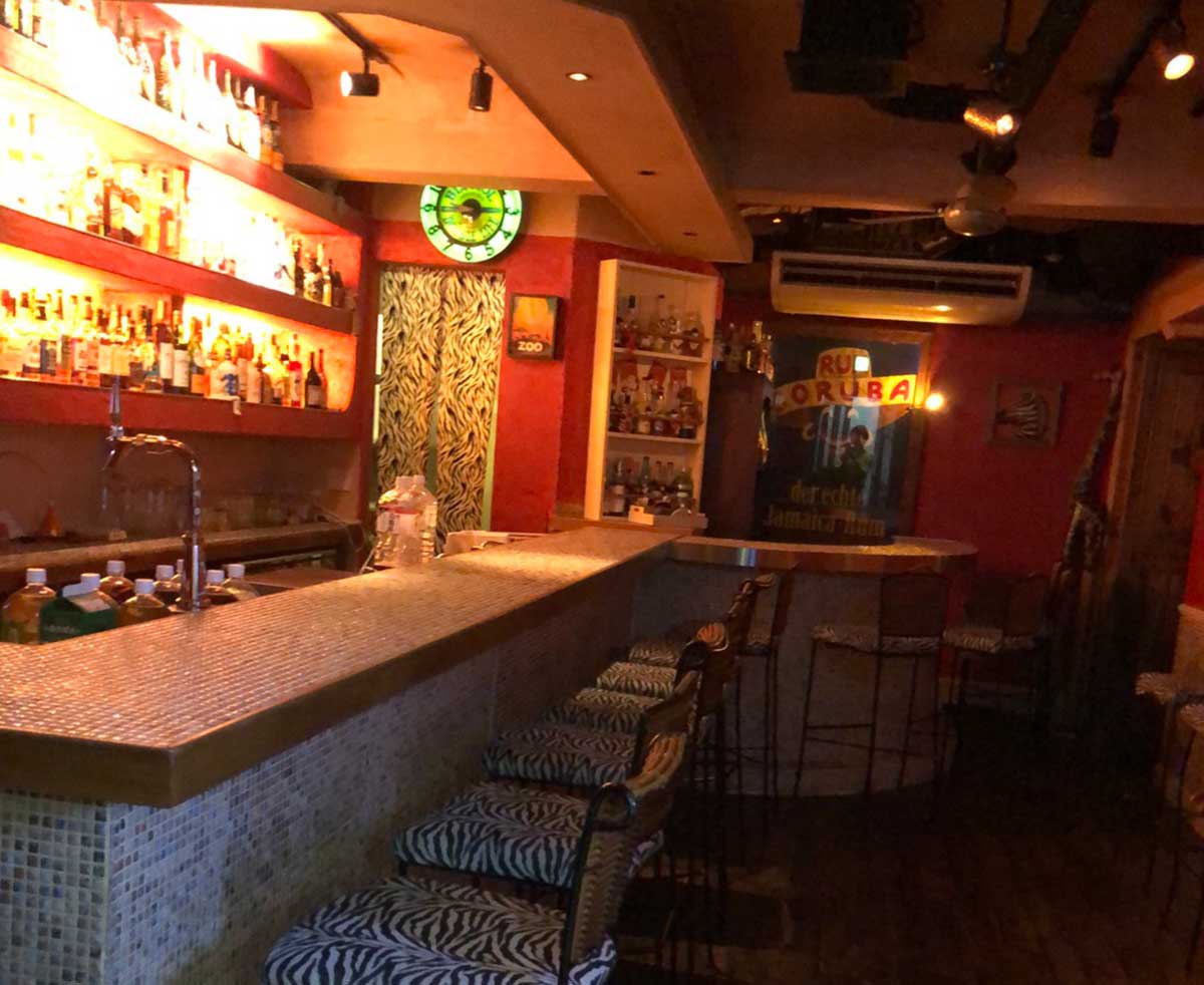 BGMは流行りの音楽から昭和歌謡、70年代邦楽まで豊富、リクエストOK